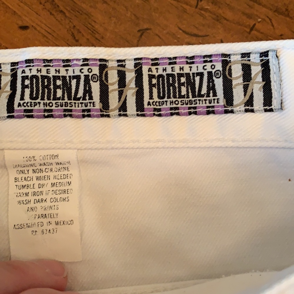 ** Authentic Forenza White Jean Shorts L - Picture 3 of 16